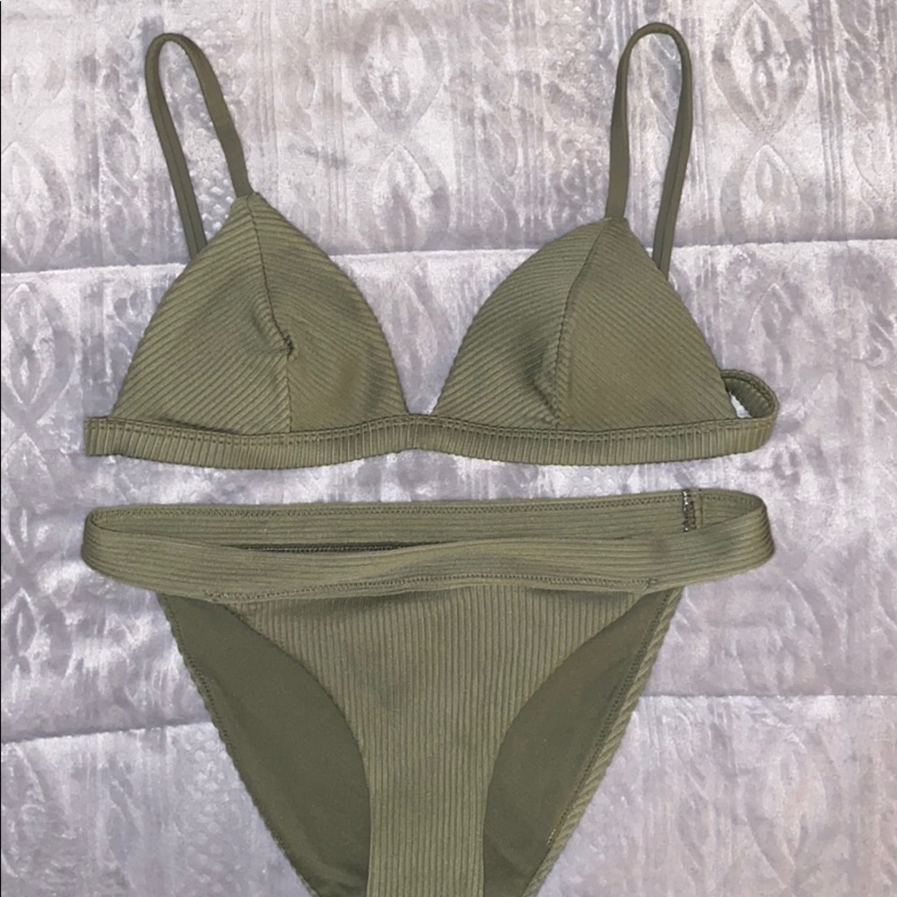 HOLLISTER OLIVE RIBBED BIKINI